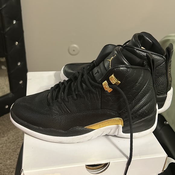 Retro 12 - Picture 3 of 4